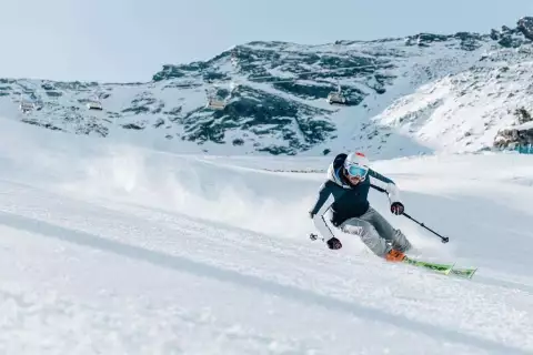 apartments_hubertus_skifahren_pistengaudi_passeiertal_benjamin_pfitscher