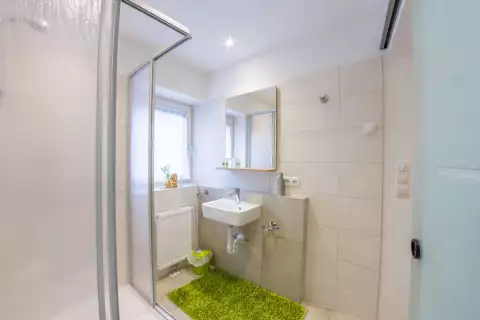 06_apartment_hubertus_feriewohnung_badezimmer