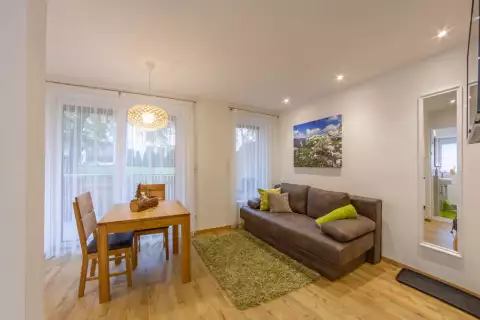 02_apartment_hubertus_feriewohnung_wohnraum