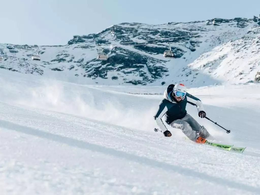 apartments_hubertus_skifahren_pistengaudi_passeiertal_benjamin_pfitscher
