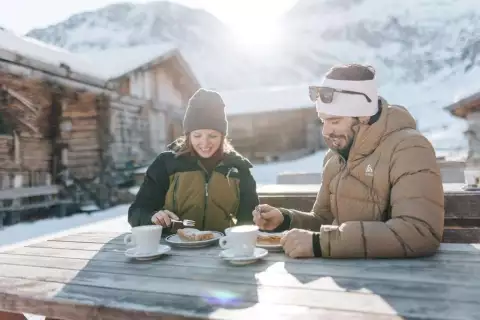 apartments_hubertus_winter_einkehren_huette_kulinarik_passeiertal_c_benjamin_pfitscher