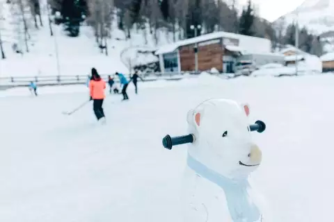apartments_hubertus_eishockey_eislaufen_passeiertal_c_benjamin_pfitscher