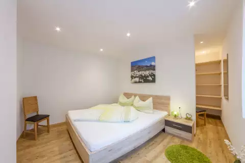 04_apartment_hubertus_feriewohnung_schlafzimmer